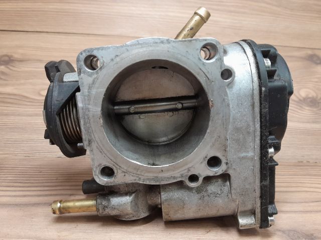 bontott VW BORA Fojtószelep (Mechanikus)