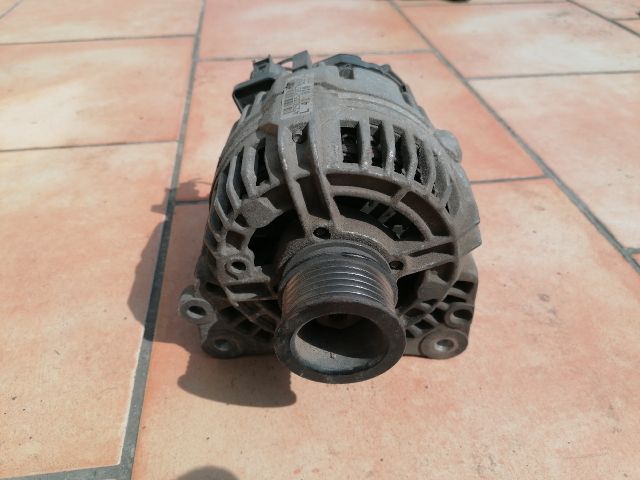 bontott VW BORA Generátor