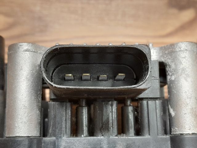 bontott VW BORA Gyújtótrafó