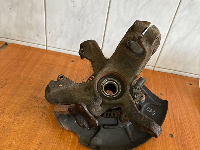 bontott VW BORA Jobb első Csonkállvány Kerékaggyal