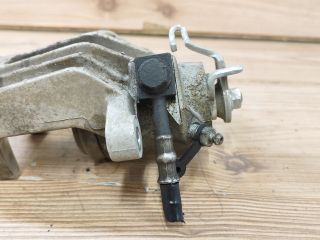 bontott VW BORA Jobb hátsó Féknyereg Munkahengerrel