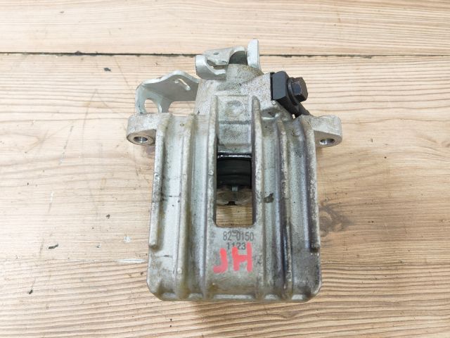 bontott VW BORA Jobb hátsó Féknyereg Munkahengerrel