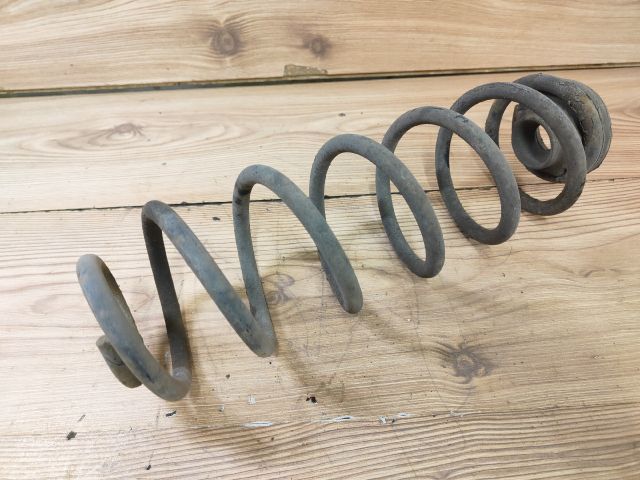 bontott VW BORA Jobb hátsó Rugó