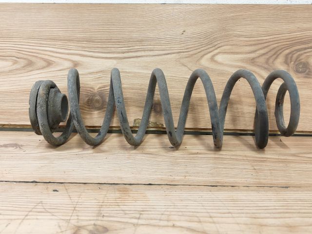 bontott VW BORA Jobb hátsó Rugó