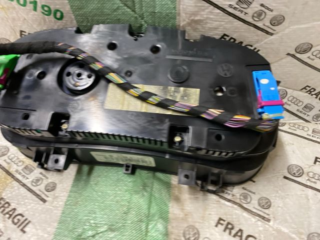 bontott VW BORA Kilométeróra