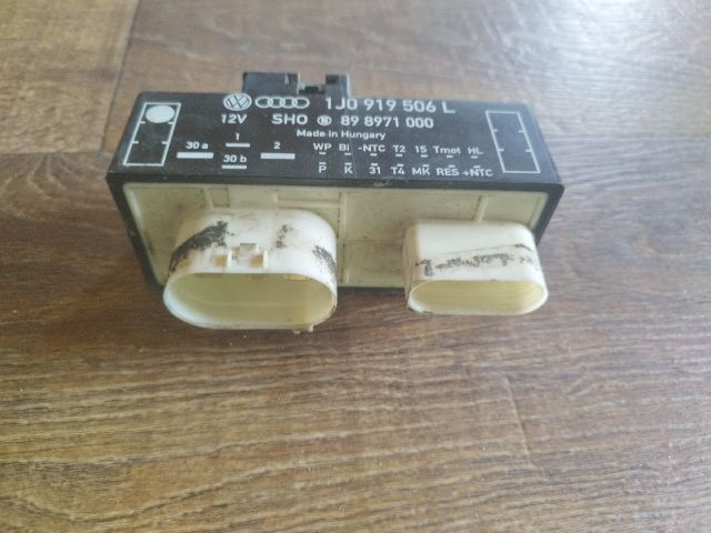 bontott VW BORA Klíma Relé