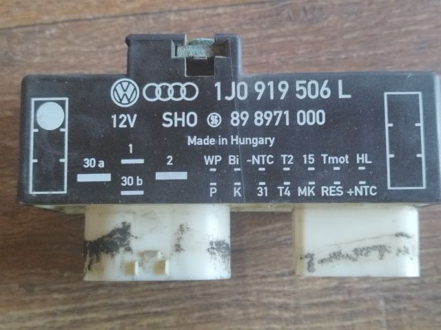 bontott VW BORA Klíma Relé