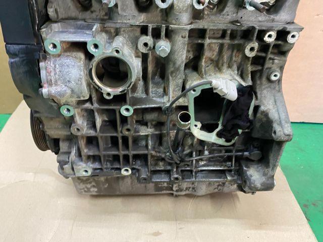 bontott VW BORA Motor (Fűzött blokk hengerfejjel)