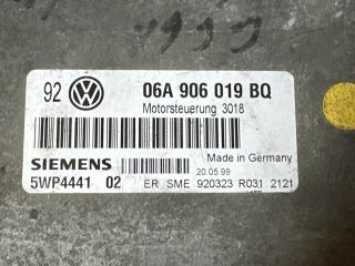 bontott VW BORA Motorvezérlő