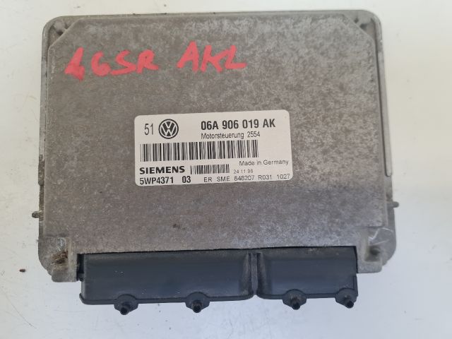 bontott VW BORA Motorvezérlő