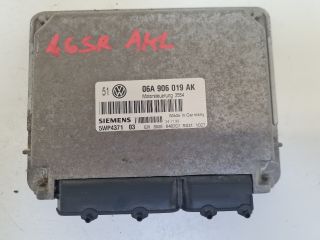 bontott VW BORA Motorvezérlő
