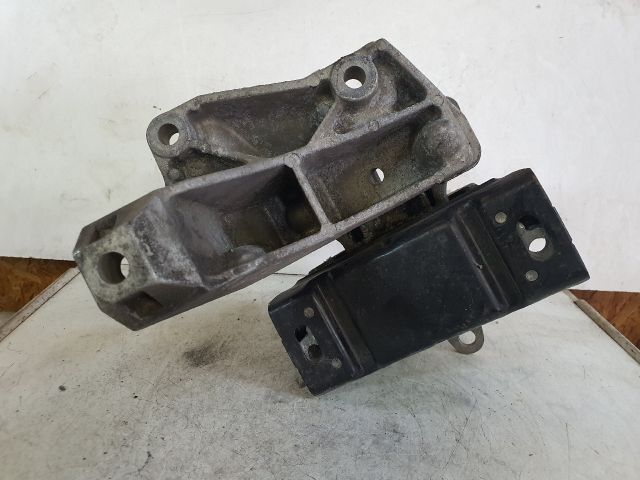 bontott VW BORA Váltó Tartó Bak (Pozíciófüggetlen)