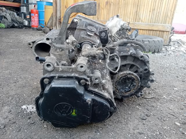 bontott VW BORA Váltó (Mechanikus)