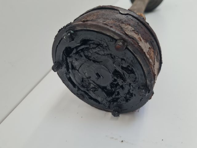 bontott VW BORA Bal hátsó Féltengely