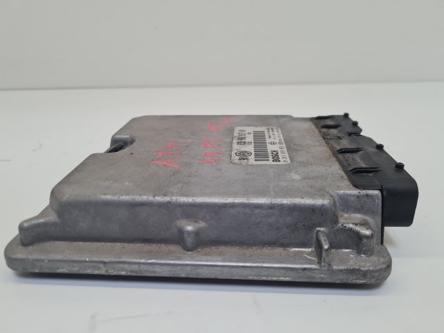 bontott VW BORA Motorvezérlő