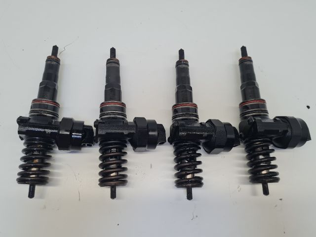 bontott VW BORA Porlasztó Sor / Híd