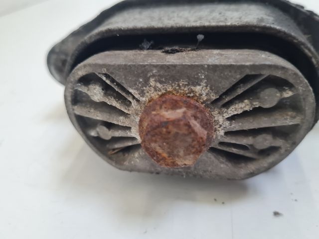 bontott VW BORA Váltó Tartó Bak (Pozíciófüggetlen)