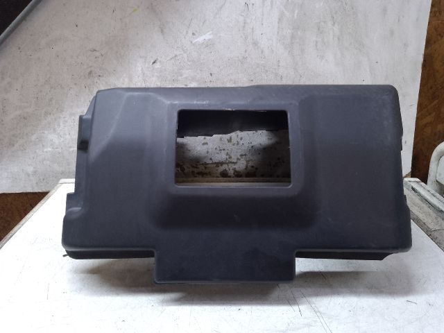 bontott VW BORA Akkumulátor Fedél