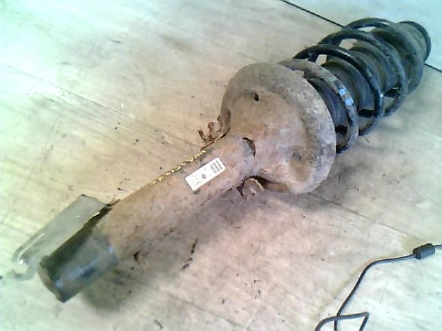 bontott VW BORA Bal első Gólyaláb (Lengécsillapító, Rugó)