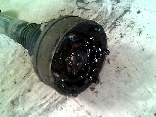 bontott VW BORA Bal Féltengely