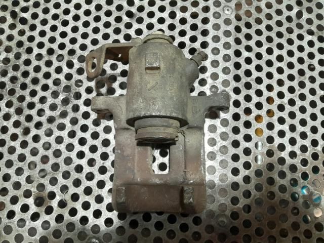 bontott VW BORA Bal hátsó Féknyereg Munkahengerrel