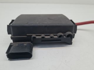 bontott VW BORA Biztosítéktábla Motortér