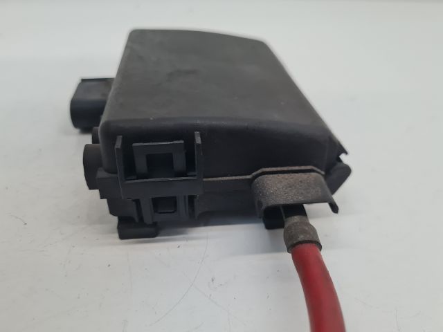 bontott VW BORA Biztosítéktábla Motortér