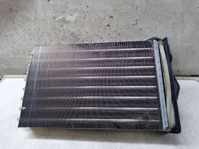 bontott VW BORA Fűtőradiátor