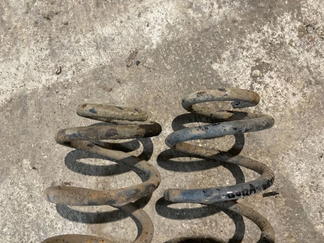 bontott VW BORA Hátsó Rugó Pár