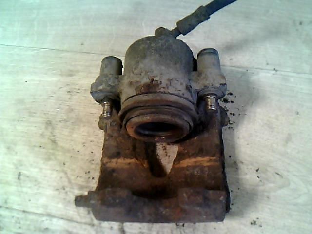 bontott VW BORA Jobb első Féknyereg Munkahengerrel