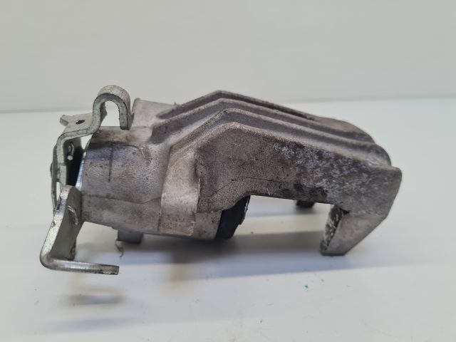 bontott VW BORA Jobb hátsó Féknyereg Munkahengerrel