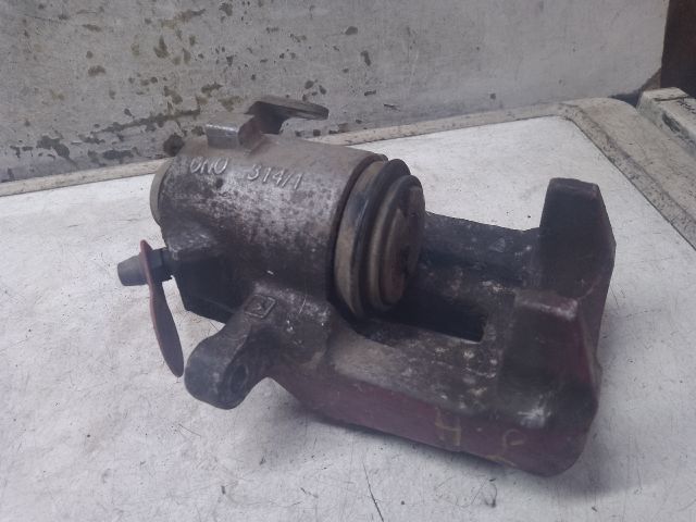 bontott VW BORA Jobb hátsó Féknyereg Munkahengerrel