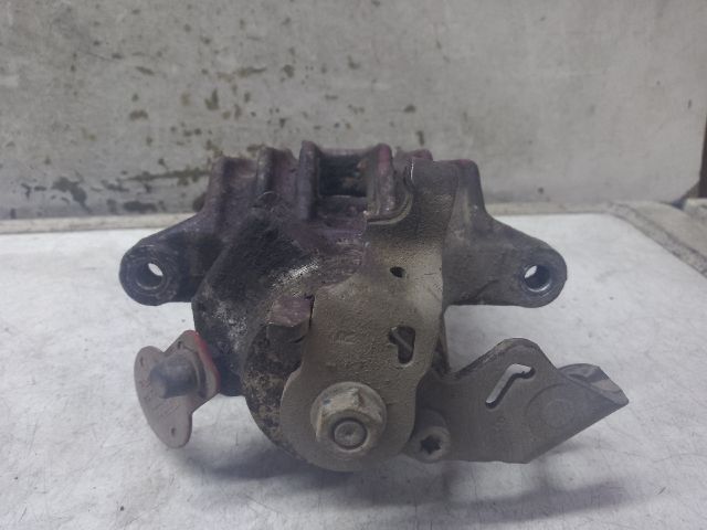 bontott VW BORA Jobb hátsó Féknyereg Munkahengerrel