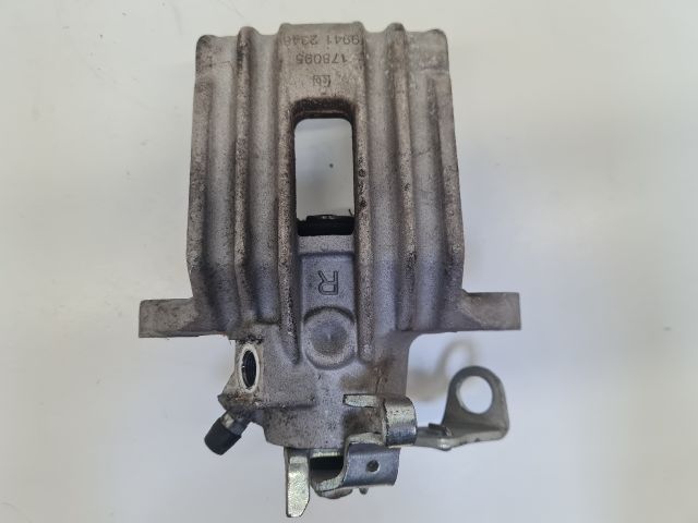 bontott VW BORA Jobb hátsó Féknyereg Munkahengerrel