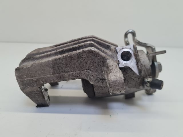 bontott VW BORA Jobb hátsó Féknyereg Munkahengerrel