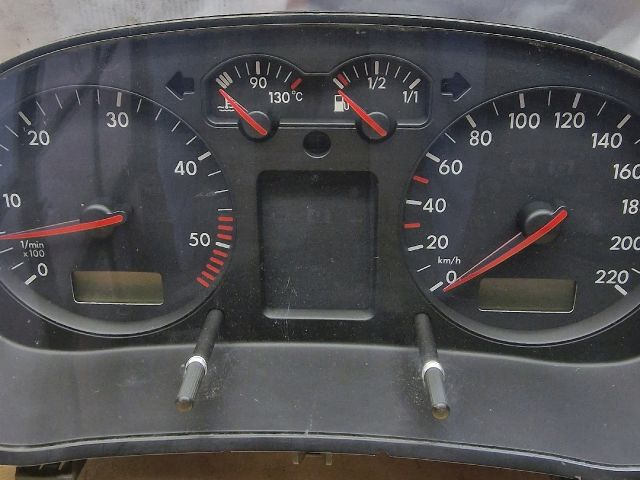 bontott VW BORA Kilométeróra