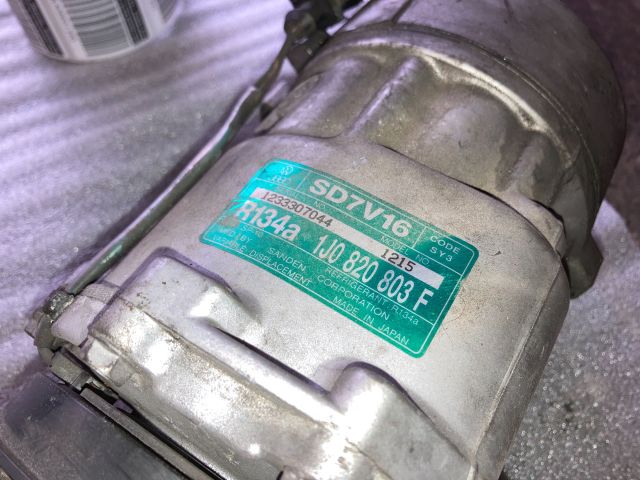 bontott VW BORA Klímakompresszor