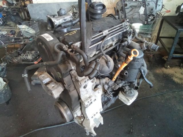 bontott VW BORA Motor (Fűzött blokk hengerfejjel)