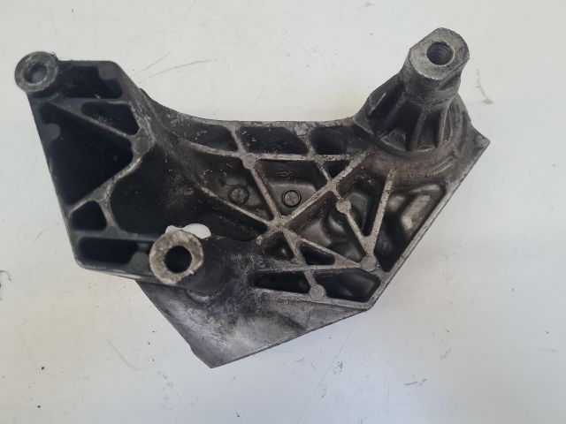 bontott VW BORA Motor Tartó Bak (Fém)