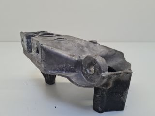 bontott VW BORA Motor Tartó Bak (Fém)