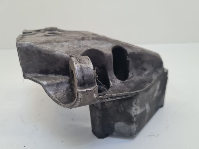bontott VW BORA Motor Tartó Bak (Fém)