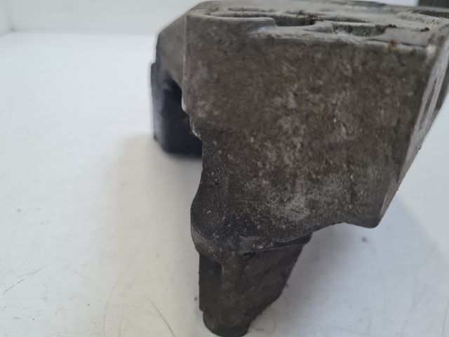 bontott VW BORA Motor Tartó Bak (Fém)