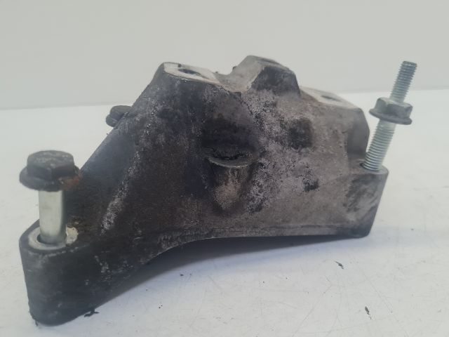 bontott VW BORA Motor Tartó Bak (Fém)