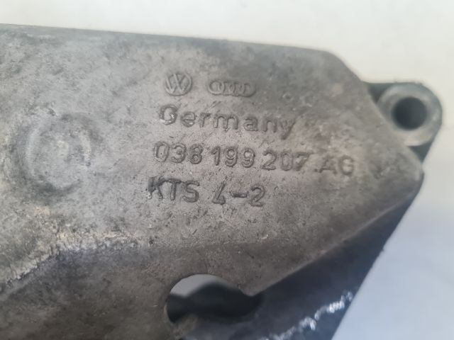 bontott VW BORA Motor Tartó Bak (Fém)