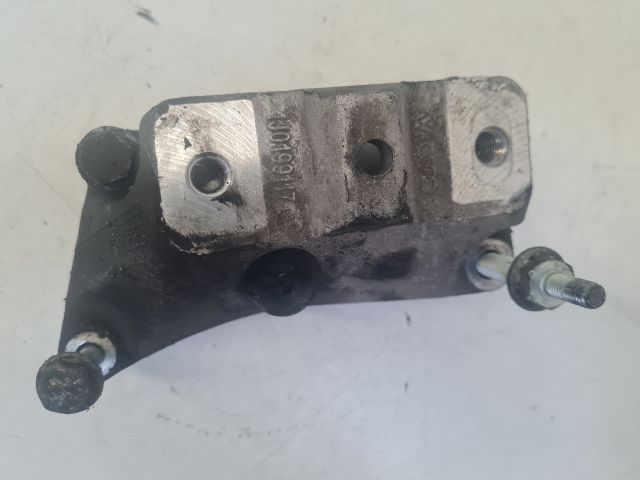 bontott VW BORA Motor Tartó Bak (Fém)