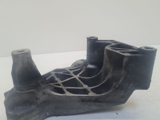 bontott VW BORA Motor Tartó Bak (Fém)