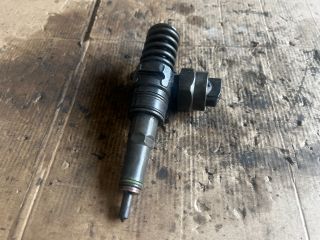 bontott VW BORA Porlasztó (1 db)