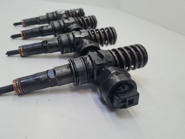 bontott VW BORA Porlasztó Sor / Híd