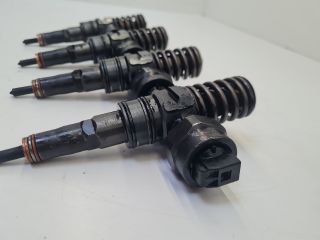 bontott VW BORA Porlasztó Sor / Híd