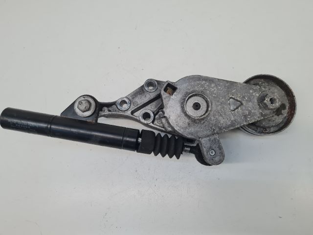 bontott VW BORA Szíjfeszítő Görgő